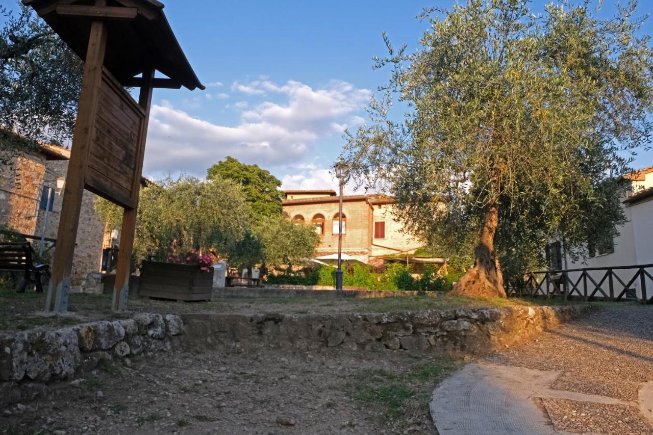 Rooms&Wine al Castello Monteriggioni Buitenkant foto