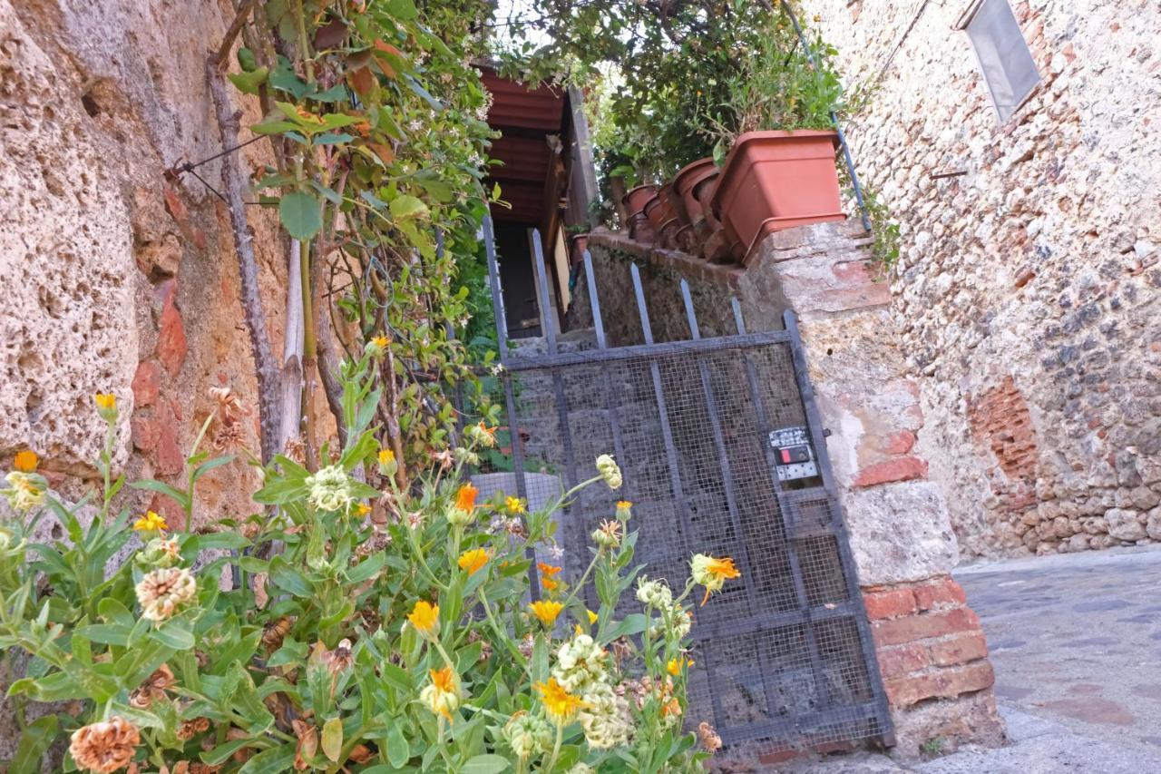 Rooms&Wine al Castello Monteriggioni Buitenkant foto