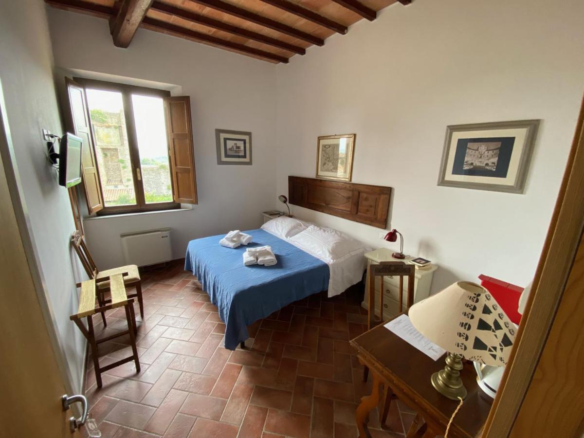 Rooms&Wine al Castello Monteriggioni Buitenkant foto