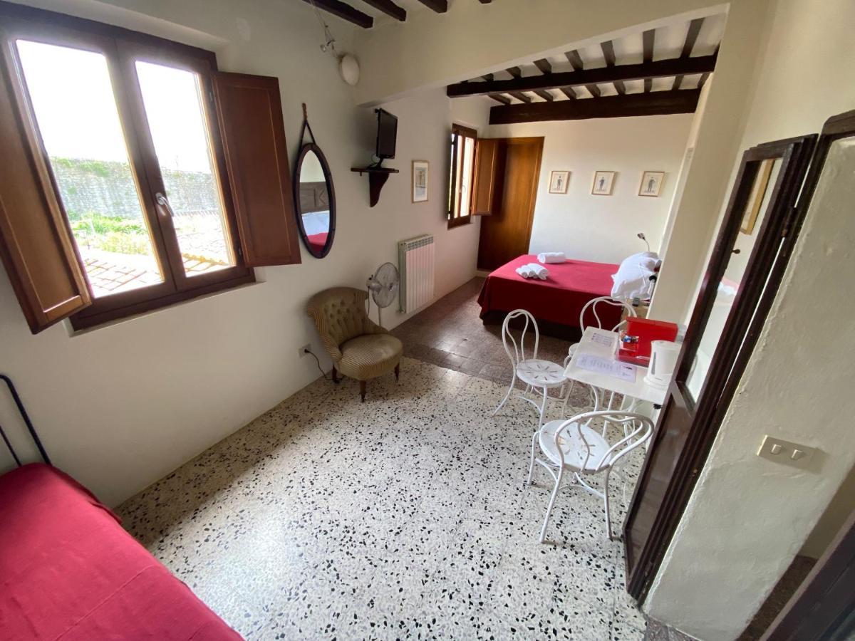 Rooms&Wine al Castello Monteriggioni Buitenkant foto