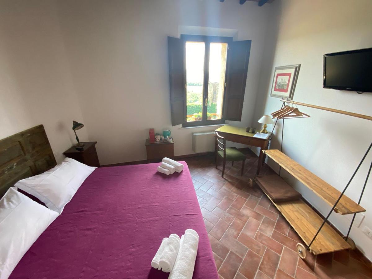 Rooms&Wine al Castello Monteriggioni Buitenkant foto